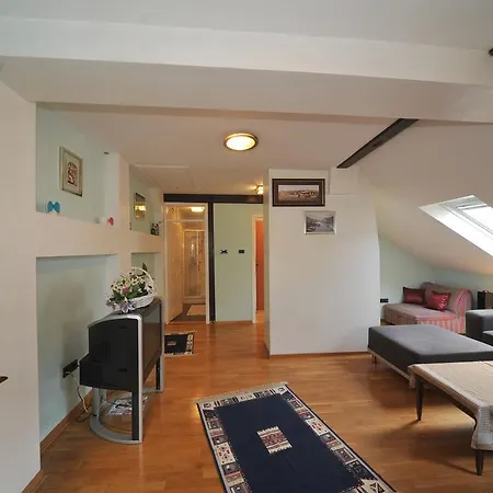 Resavska Apartment *